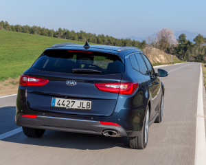 Kia Optima Sportswagon - Exterior 18